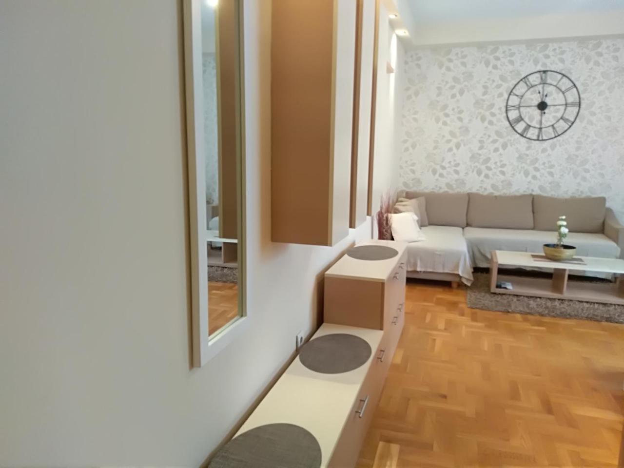 Apartman Nina Vojvode Stepe Vozdovac Voždivac 外观 照片